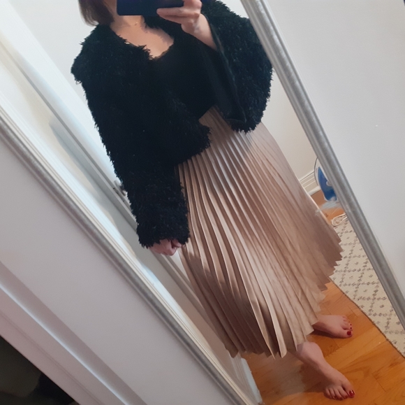 Vest - Picture 2 of 4